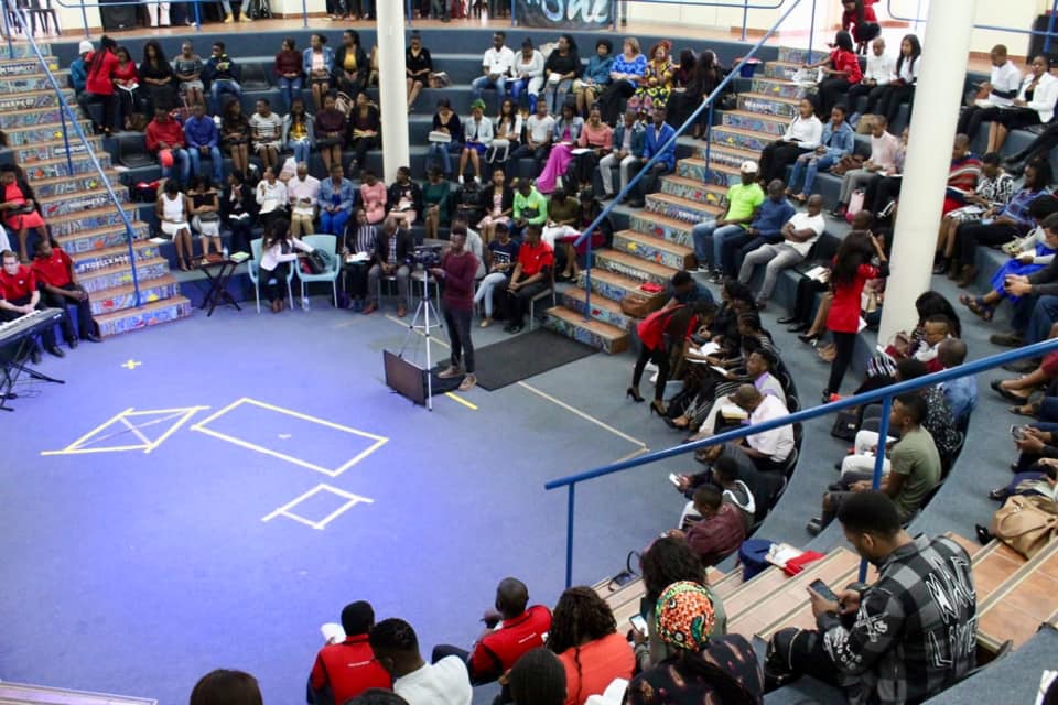 Image /_next/static/media/old_4.d242f234.jpg